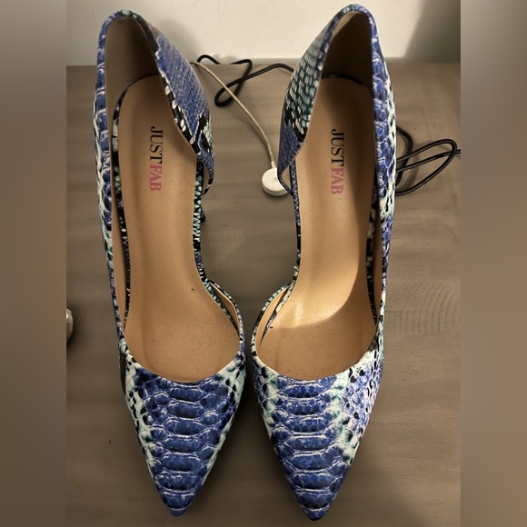 Size 10 Just Fab heels - Picture 1 of 3